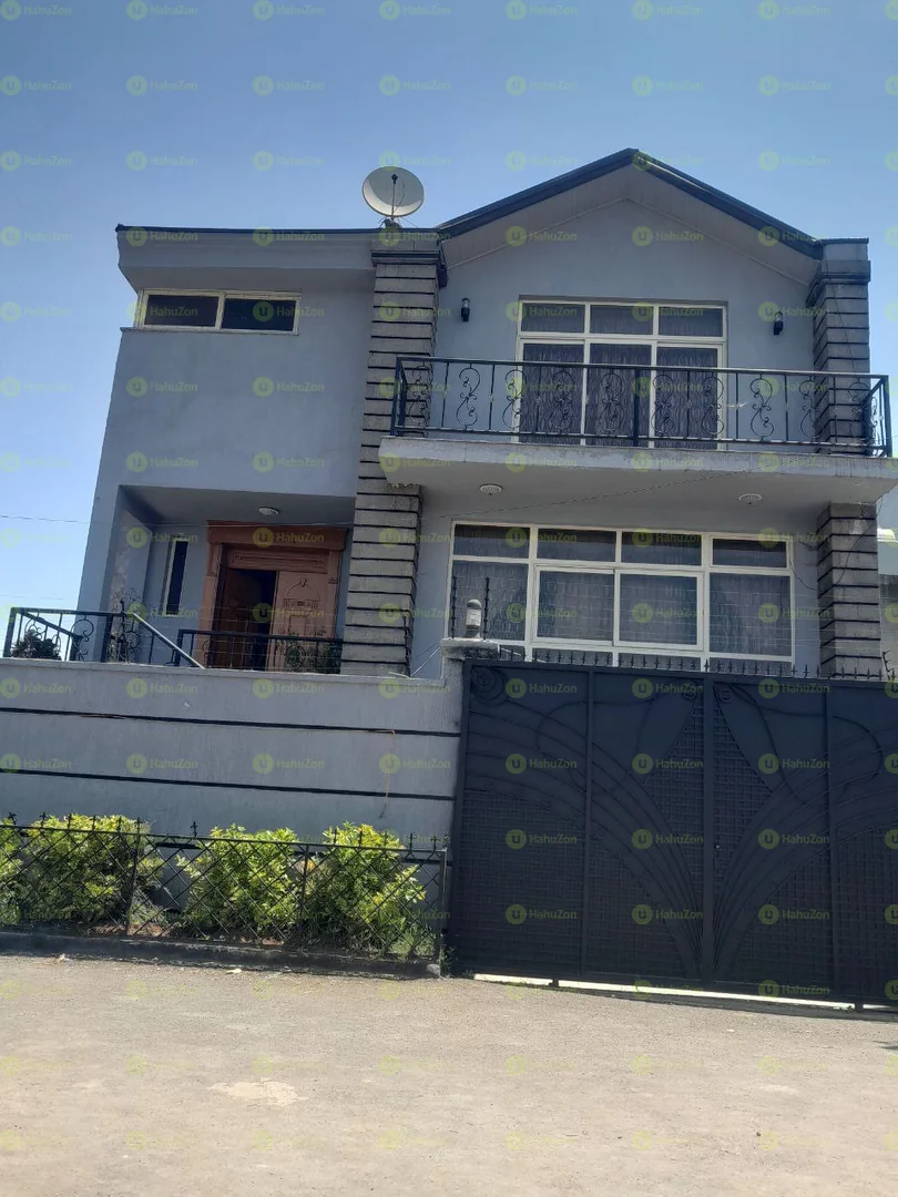 250 ካሬ የሚሸጥ G+2 ቤት በሰሚት ጎላጎል