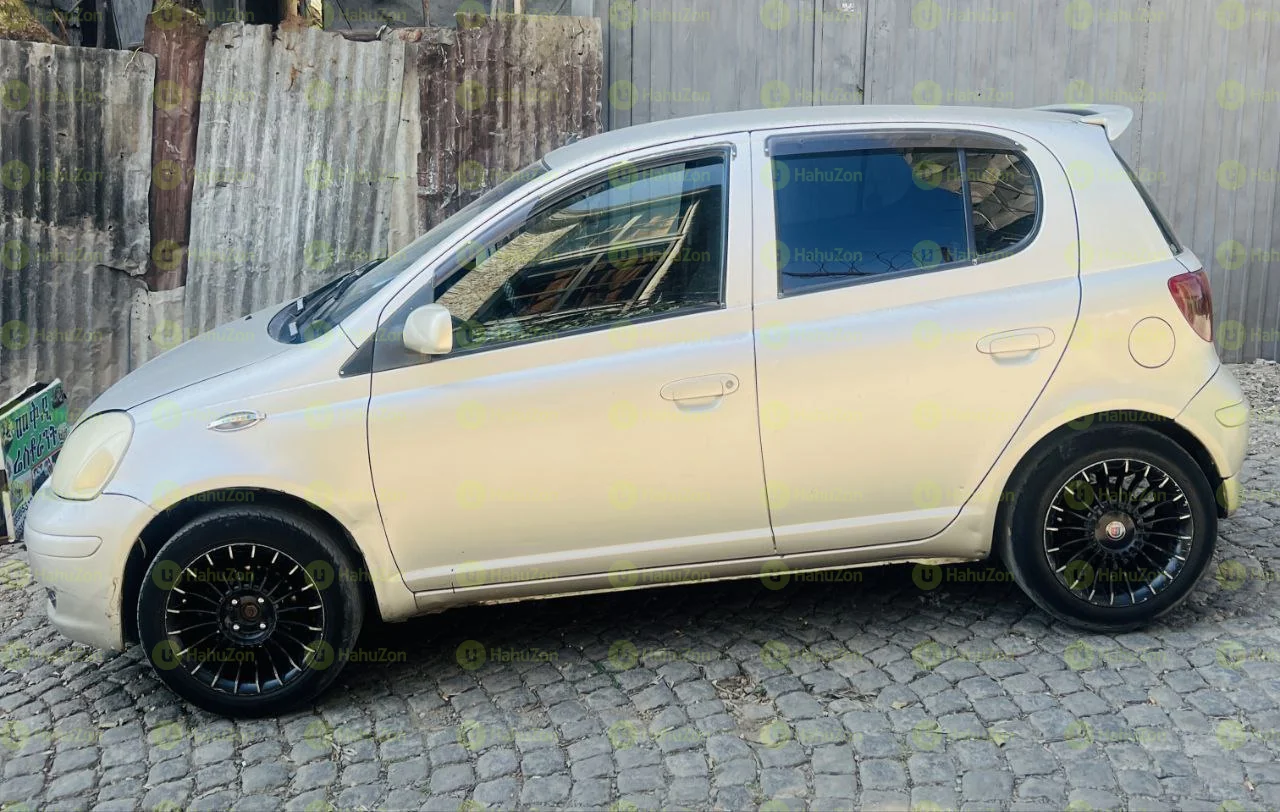 2002 Model-Toyota Vitz