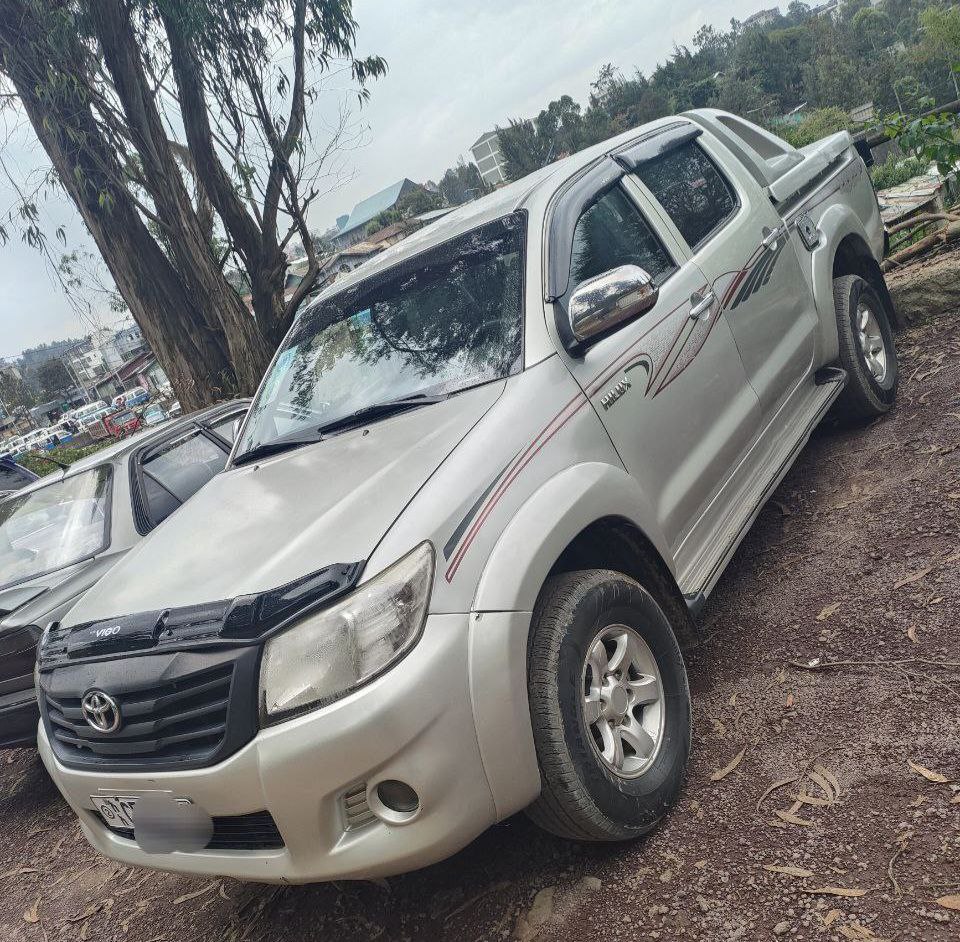 2012 Model-Toyota Hilux