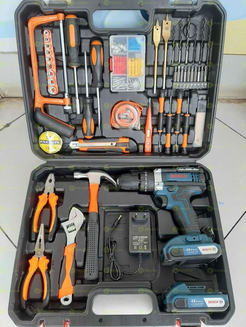 Rechargeable Drill With Full Accessoires