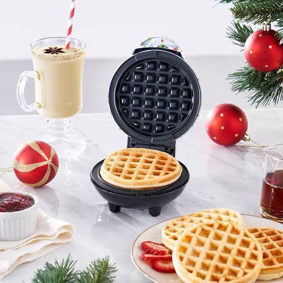 MINI WAFFLE MAKER