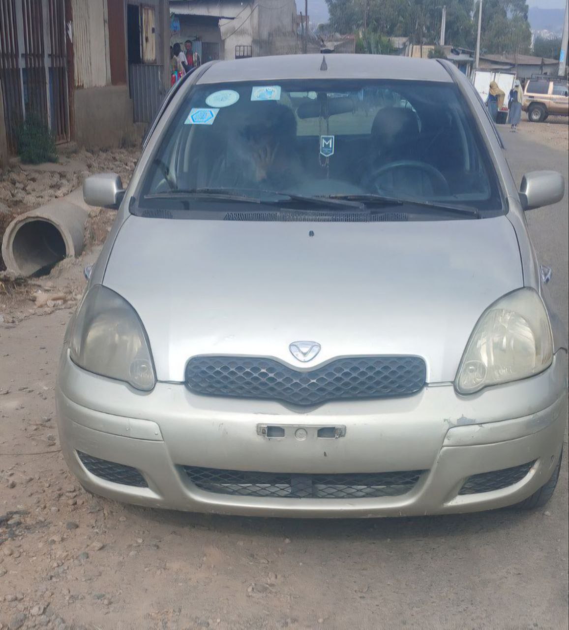2002 Model-Toyota Vitz