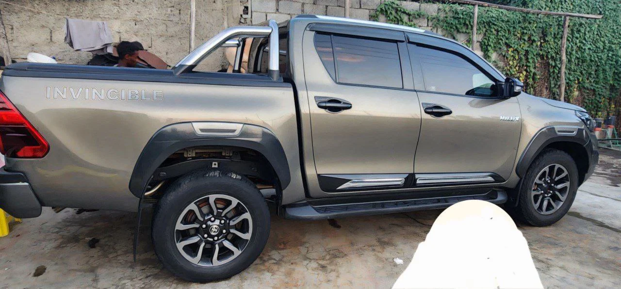 2022 Model-Toyota Hilux Invincible
