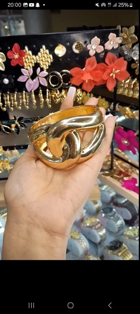 የእጅ አንባር