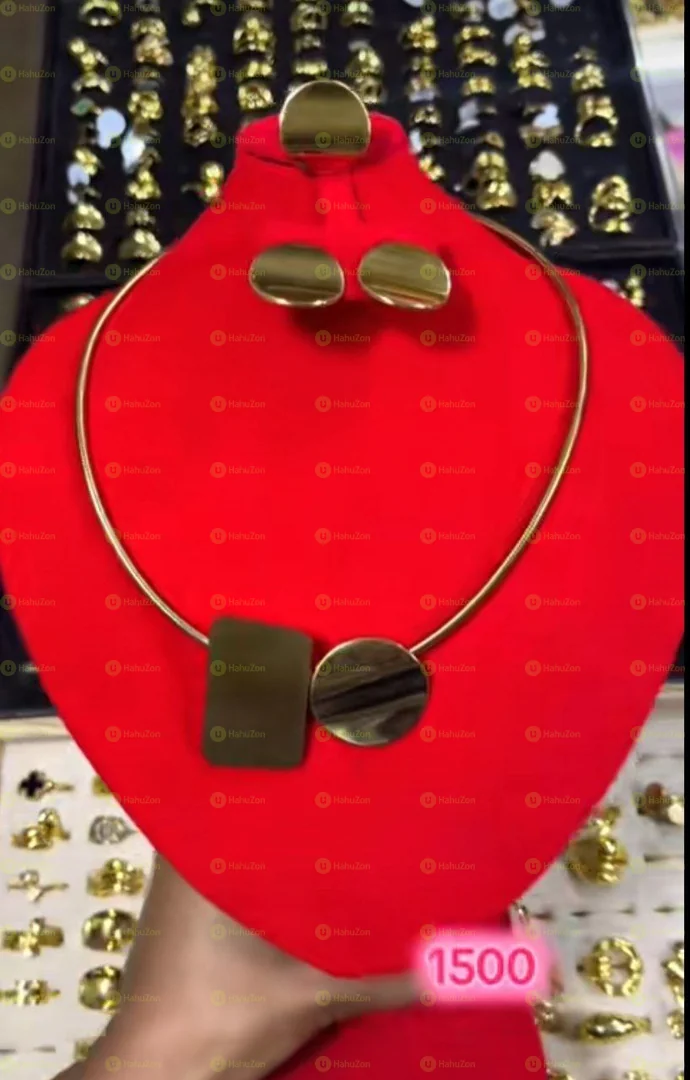 3 ፒስ የአንገትና የጆሮ ጌጥ