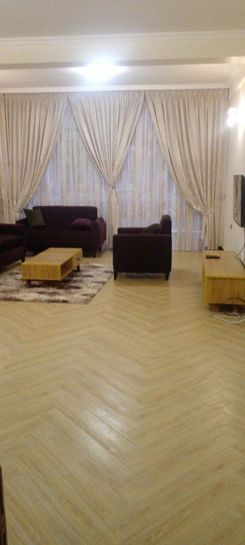 127 ካሬ የሚሸጥ አፓርትመንት በሲኤምሲ