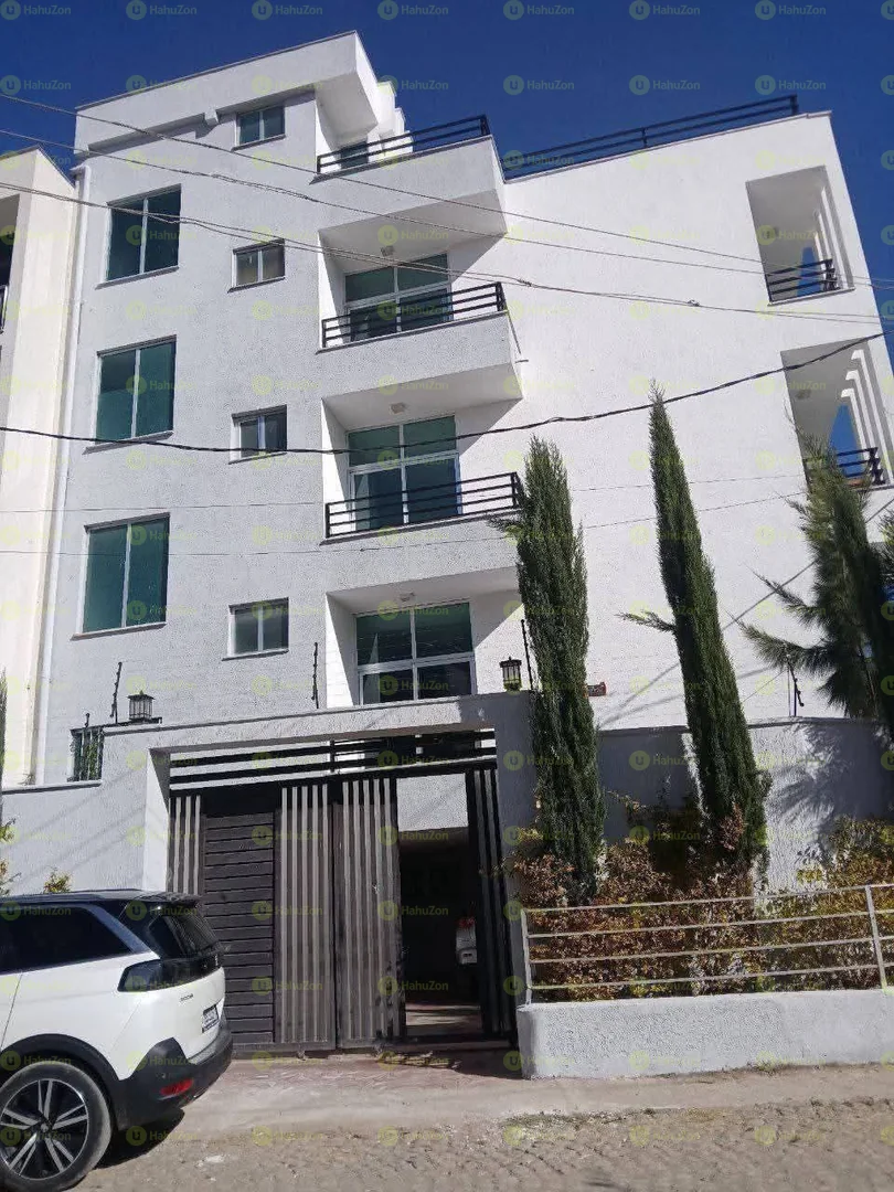 175 ካሬ የሚሸጥ G+3 ቤት በሰሚት