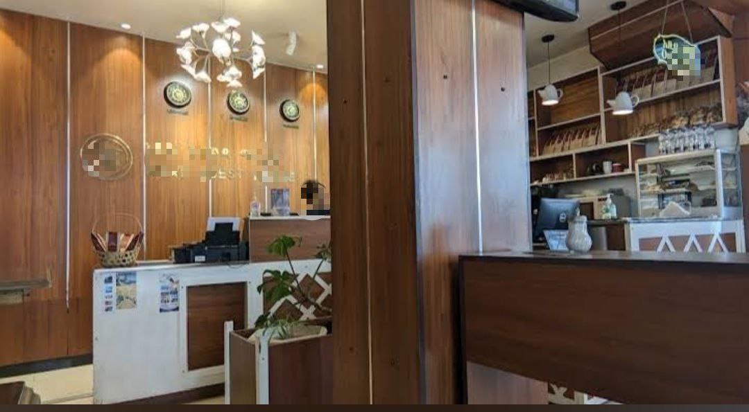 250 ካሬ የሚሸጥ G+4 ህንጻ በቦሌ