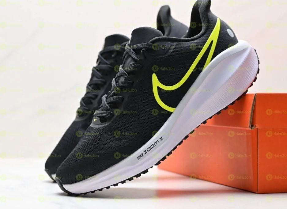 Nike Vomero17 Men's Shoes