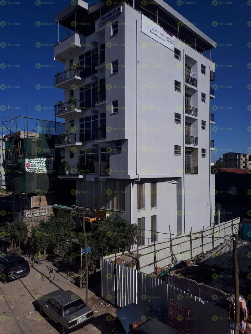 238 ካሬ የሚሸጥ ህንጻ በቦሌ ሚካኤል