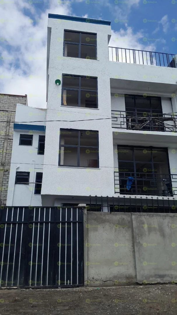 150 ካሬ የሚሸጥ ቤት  በአያት