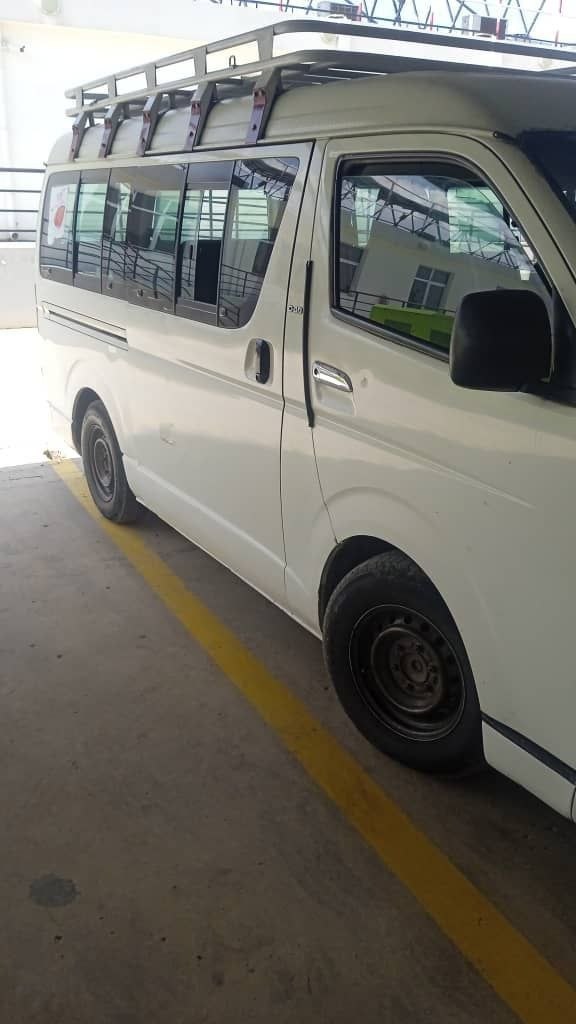 2010 Model-Toyota Highroof