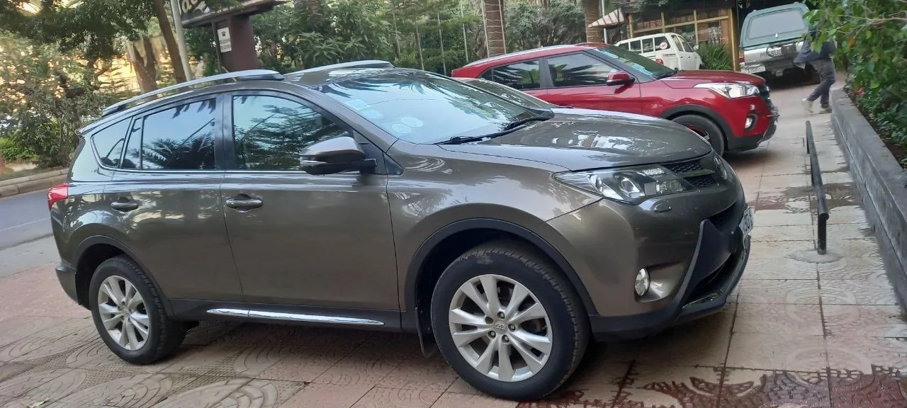 2015 Model-Toyota Rav4