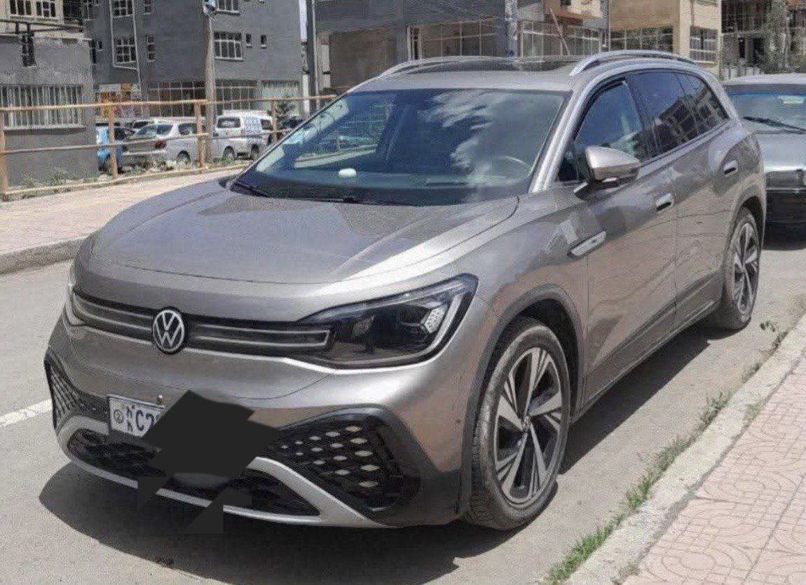 2022 Model-Volkswagen ID.6 Crozz Pro