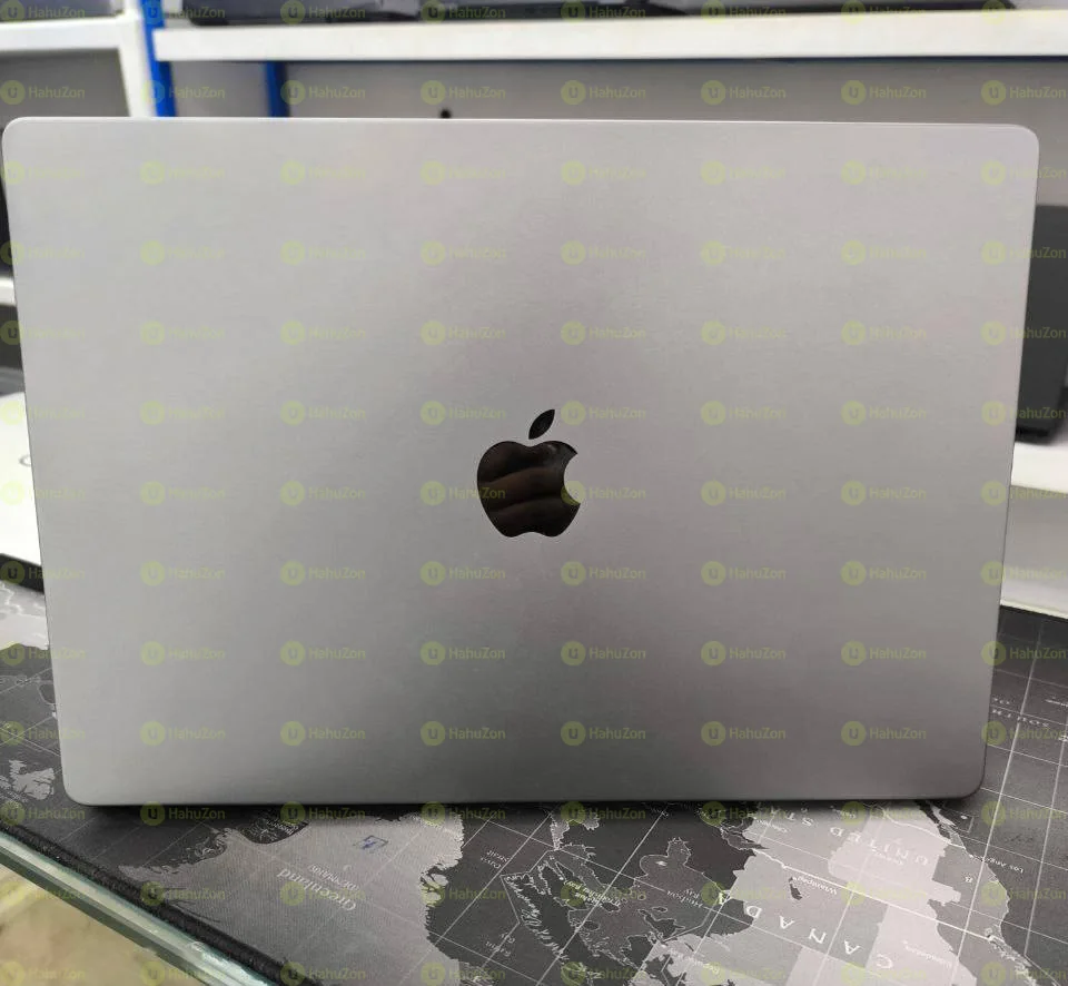 MacBook Pro  M1 MAX 16-inch