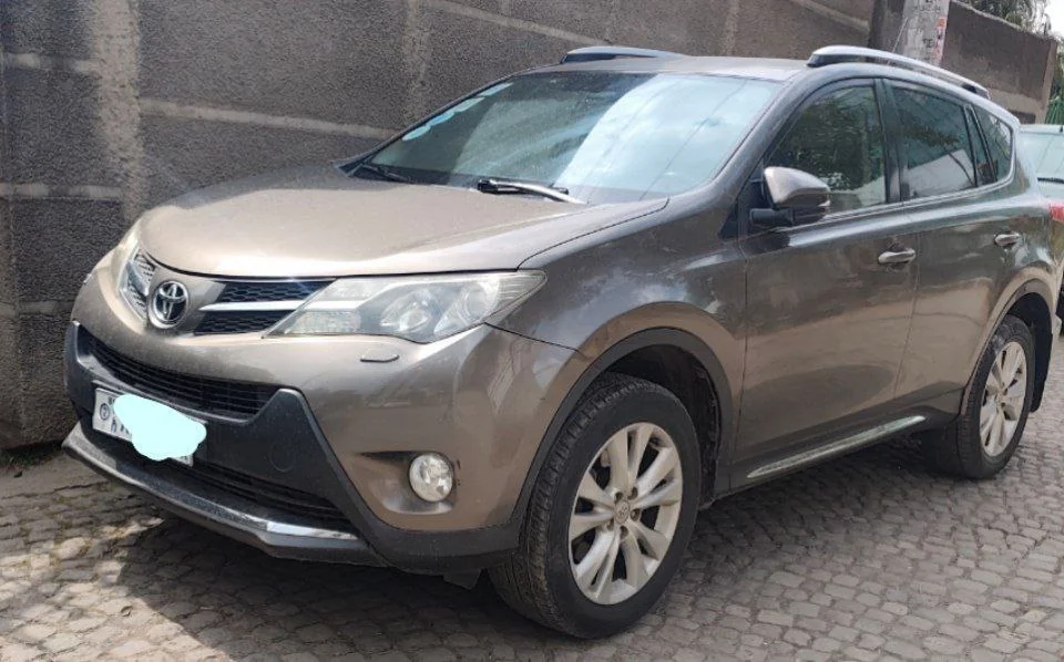 2015 Model-Toyota Rav4