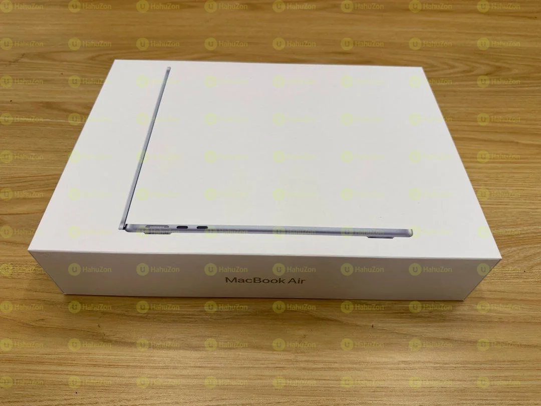 Apple Macbook Air M4 Chip 2025 13 inch