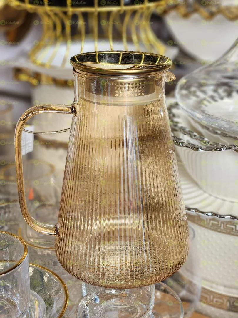 ጎልደን ብርጭቆ ጆክ