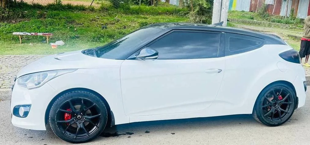 2012 Model-Hyundai Veloster