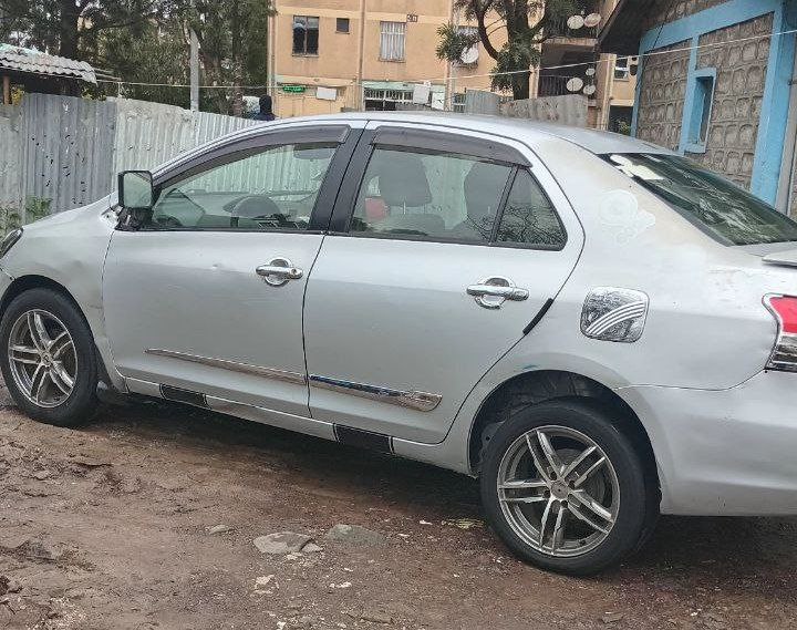 2009 Model-Toyota Yaris Belta