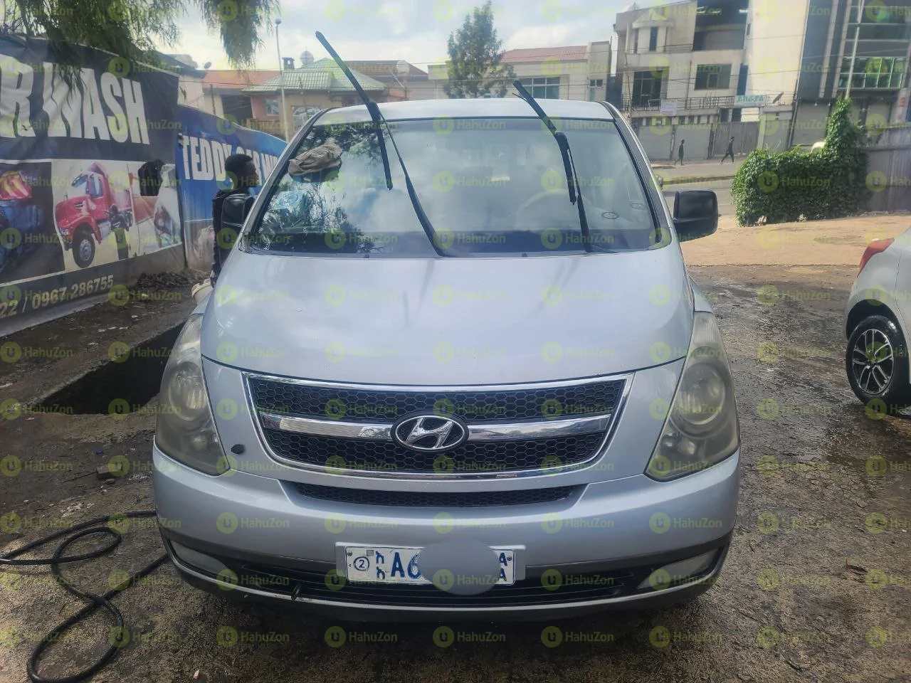 2009 Model-Hyundai  H1
