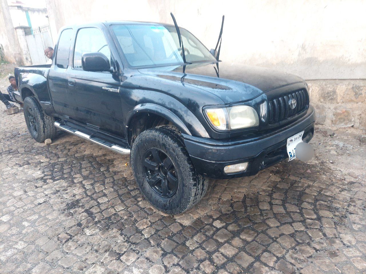 2003 Model-Toyota Tacoma