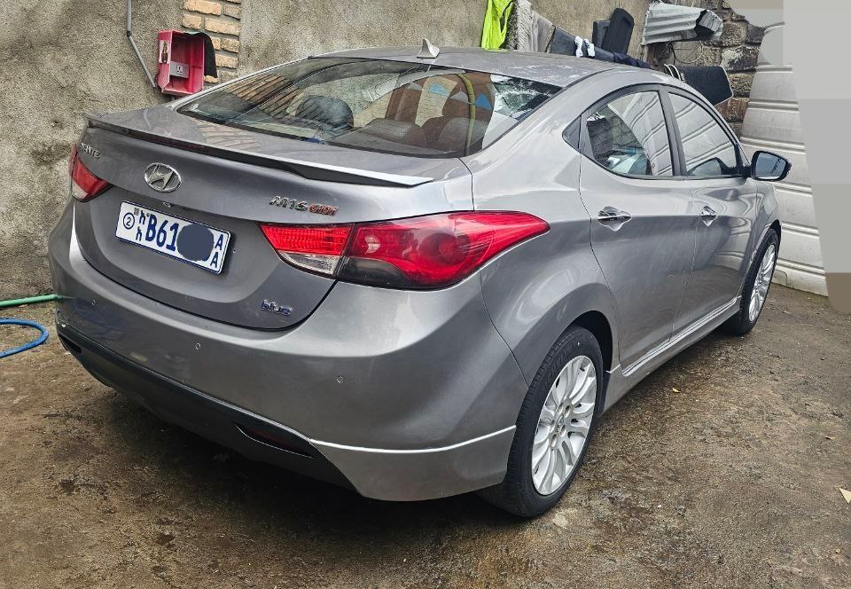 2012 Model-Hyundai Avante