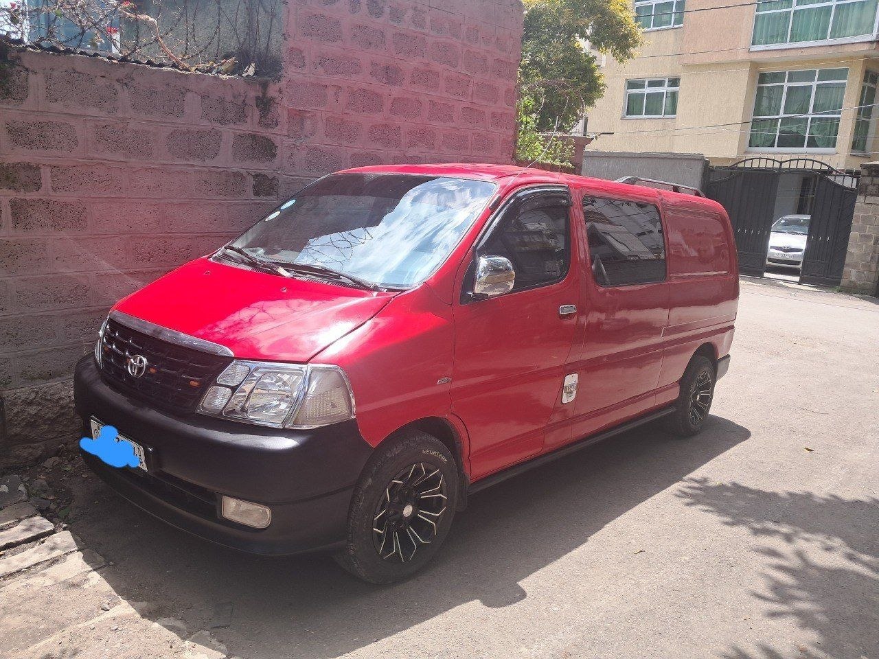 2007 Model-Toyota Hiace Half Van