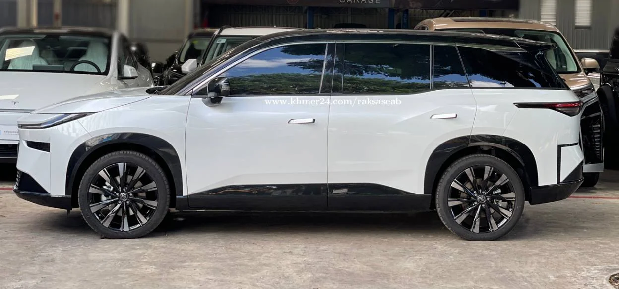 2025 Model-Toyota BZ3X Long Range