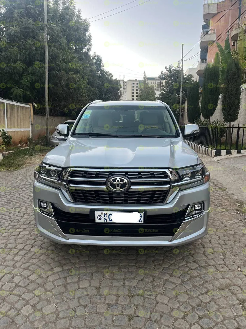 2016 Model-Toyota Landcruiser VXR