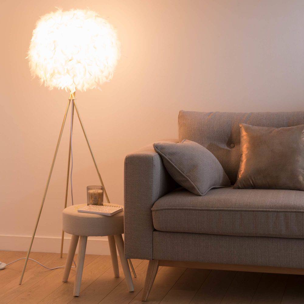 White Pretty Stand Feather Lamp