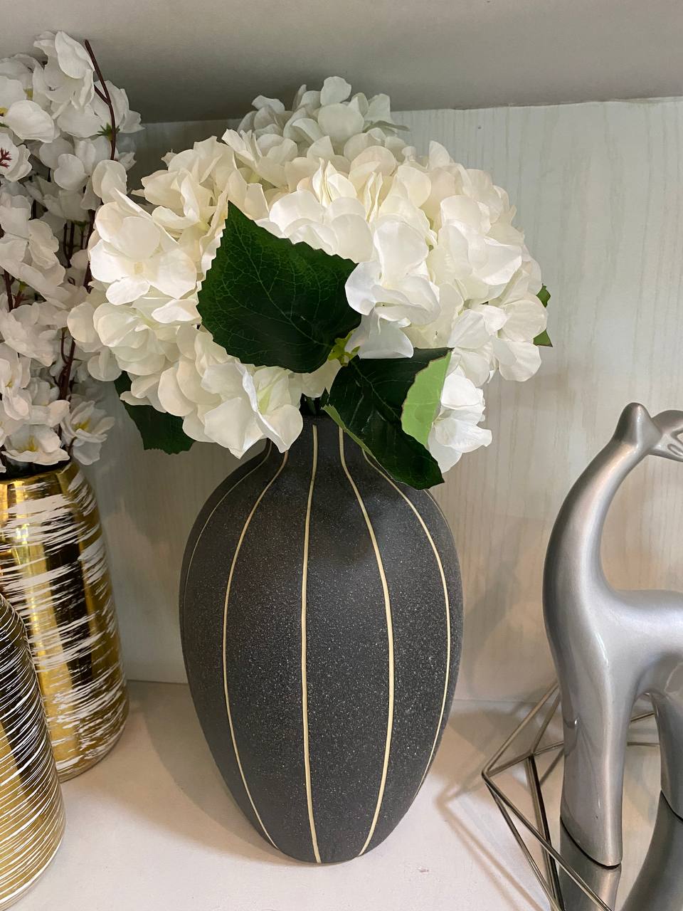 Ceramic Black Vase With Flower