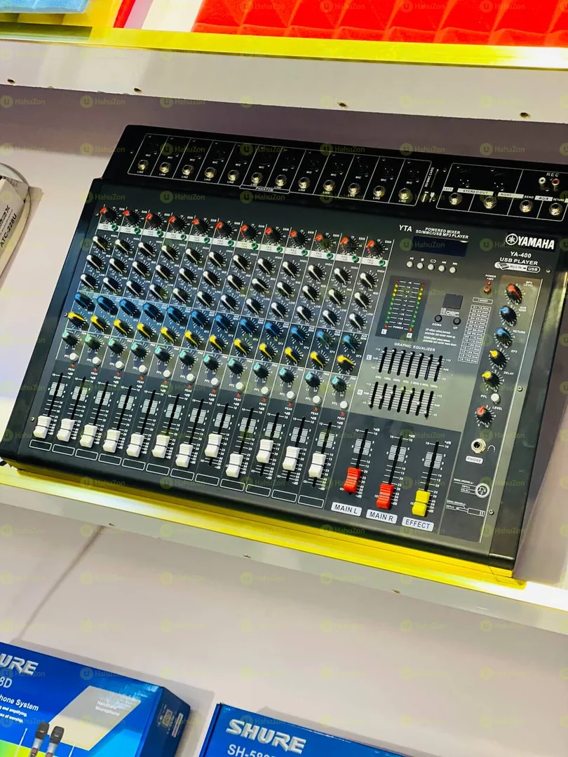 Yamaha Mixer