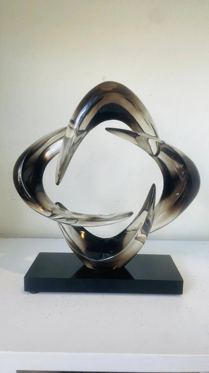 Artwork Statue Home Decor Table