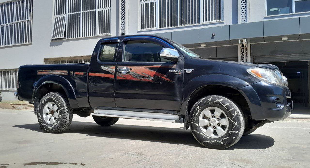 2008 Model-Toyota Hilux Extra Cab