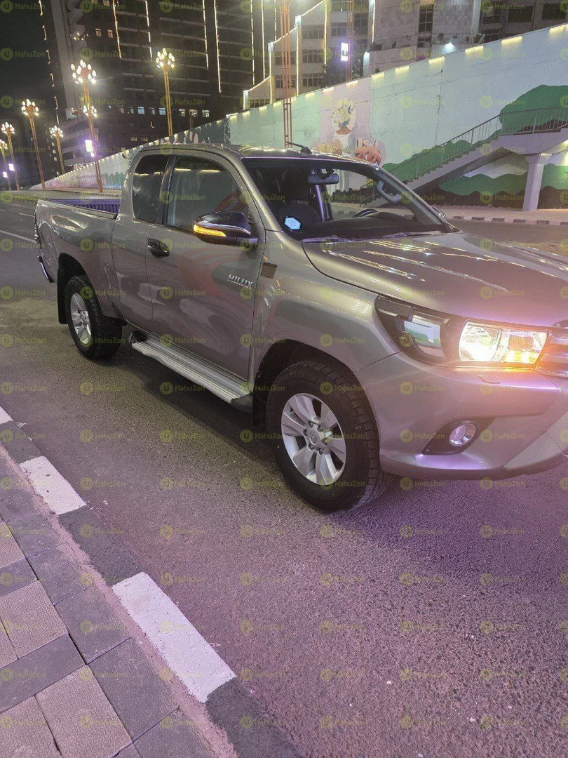 2017 Model-Toyota Rivo Hilux Kin Cap