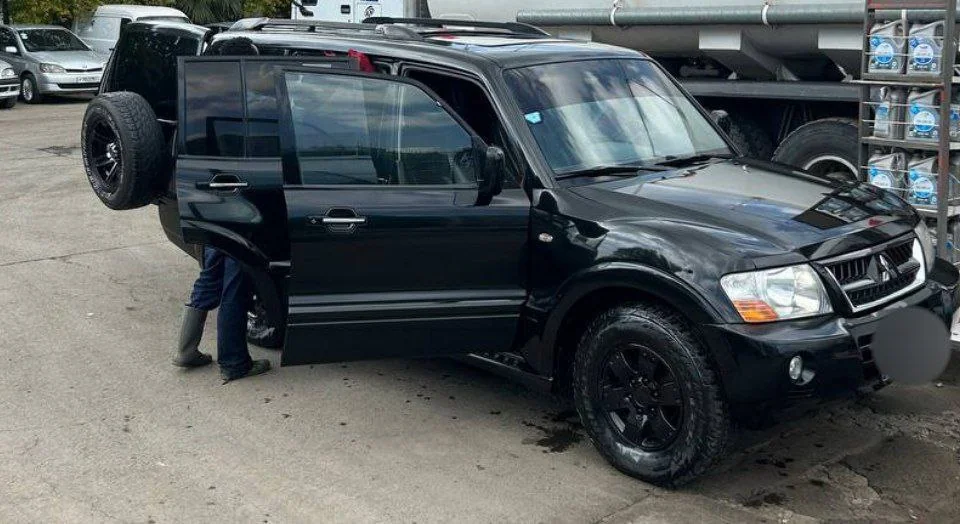 2004 Model-Mitsubishi Pajero