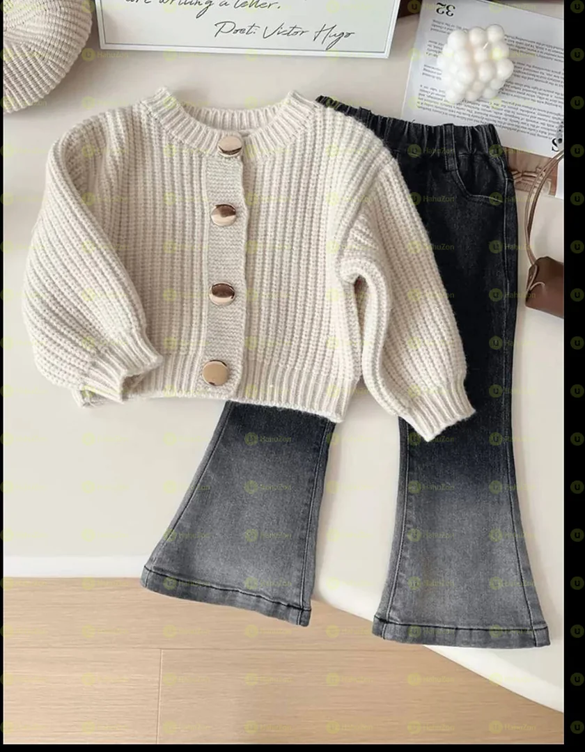 Children Girls Top With Black Blue Jeans