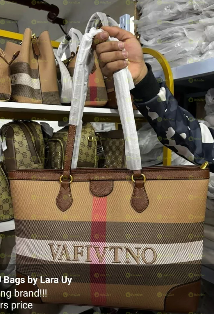 Vafivtno Medium Bag