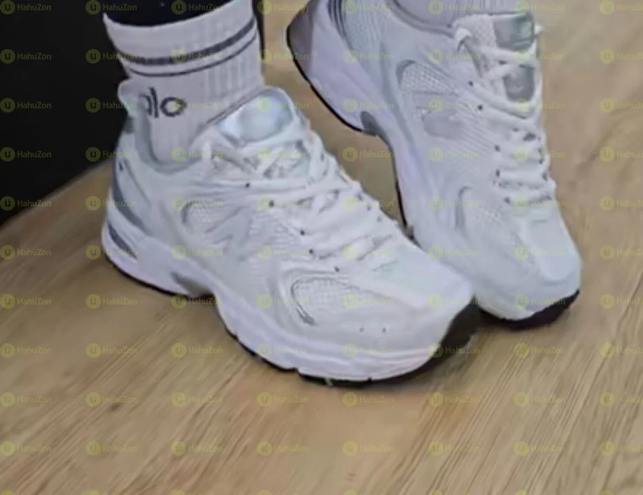 New Balance 530 Women's Shoes