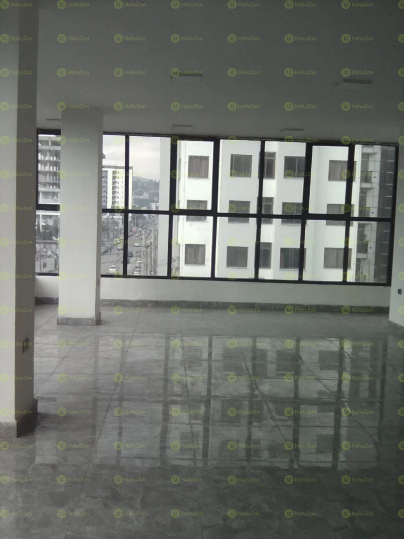 45 ካሬ የሚከራይ ሱቅ በእስፖርት አካዳሚ