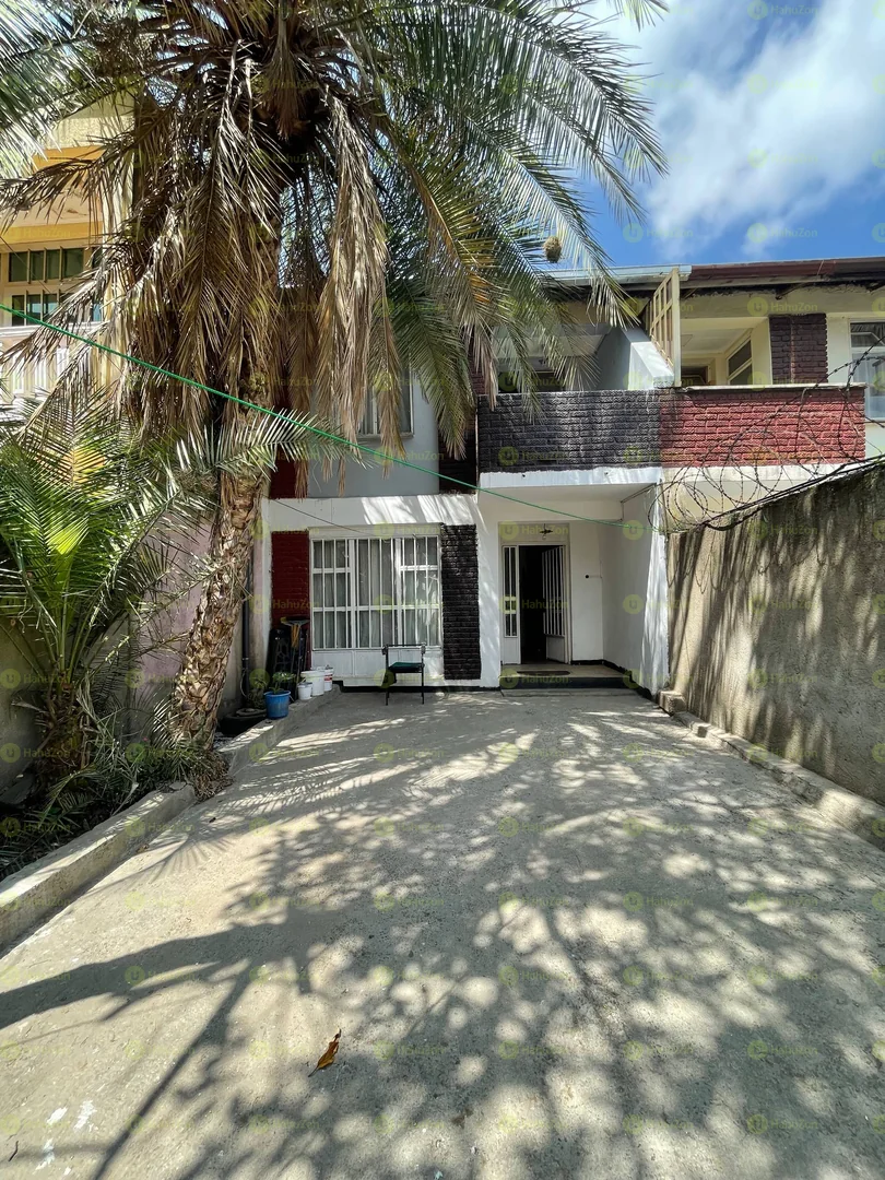 150 ካሬ የሚከራይ ጂ+1 ቤት በቦሌ