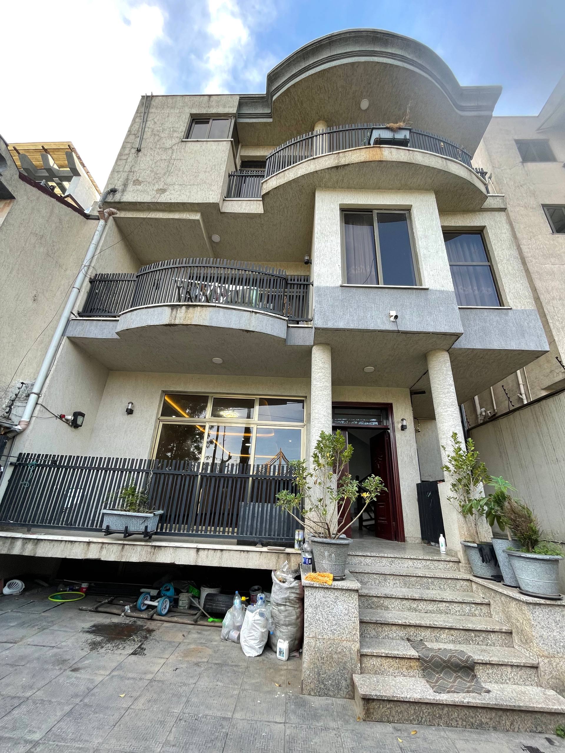 200 ካሬ የሚከራይ ጂ+2 ቤት በገርጂ