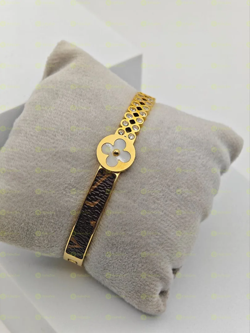 Fashionble Bracelet Set