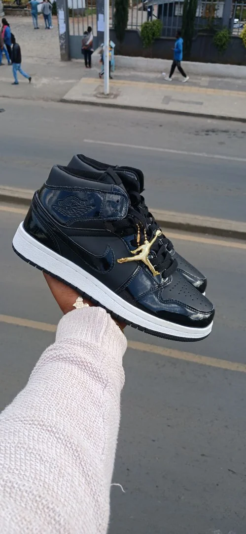 Jordan 1 High Retro Men's Shoes