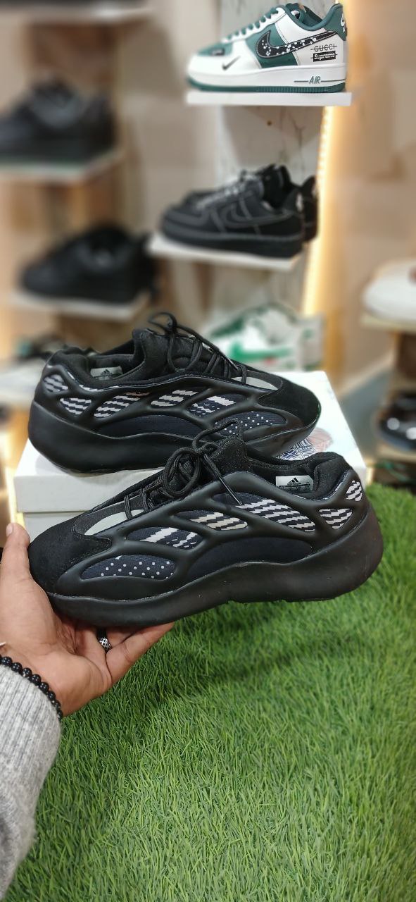 Adidas Eazy 700 Men's Shoes