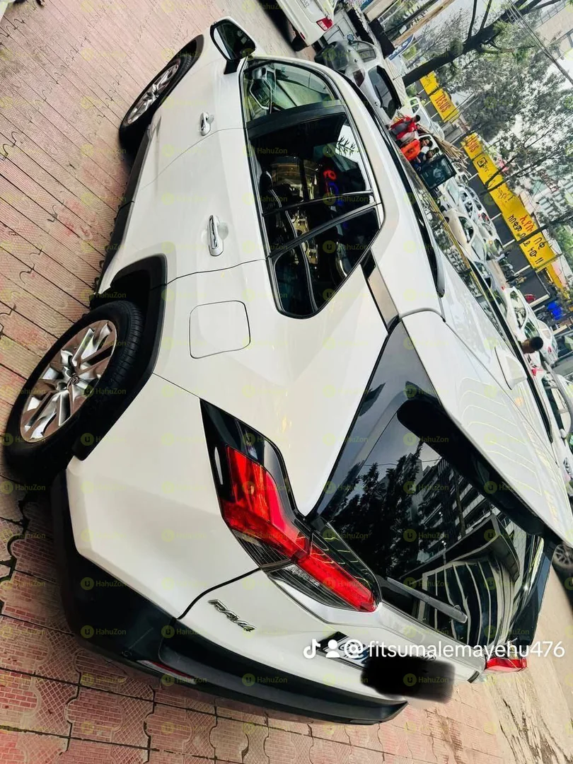 2021 Model-Toyota Rav4