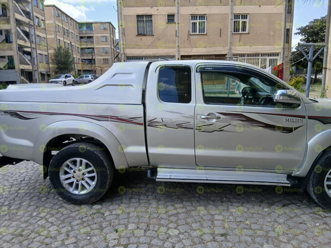 2014 Model-Toyota Hilux