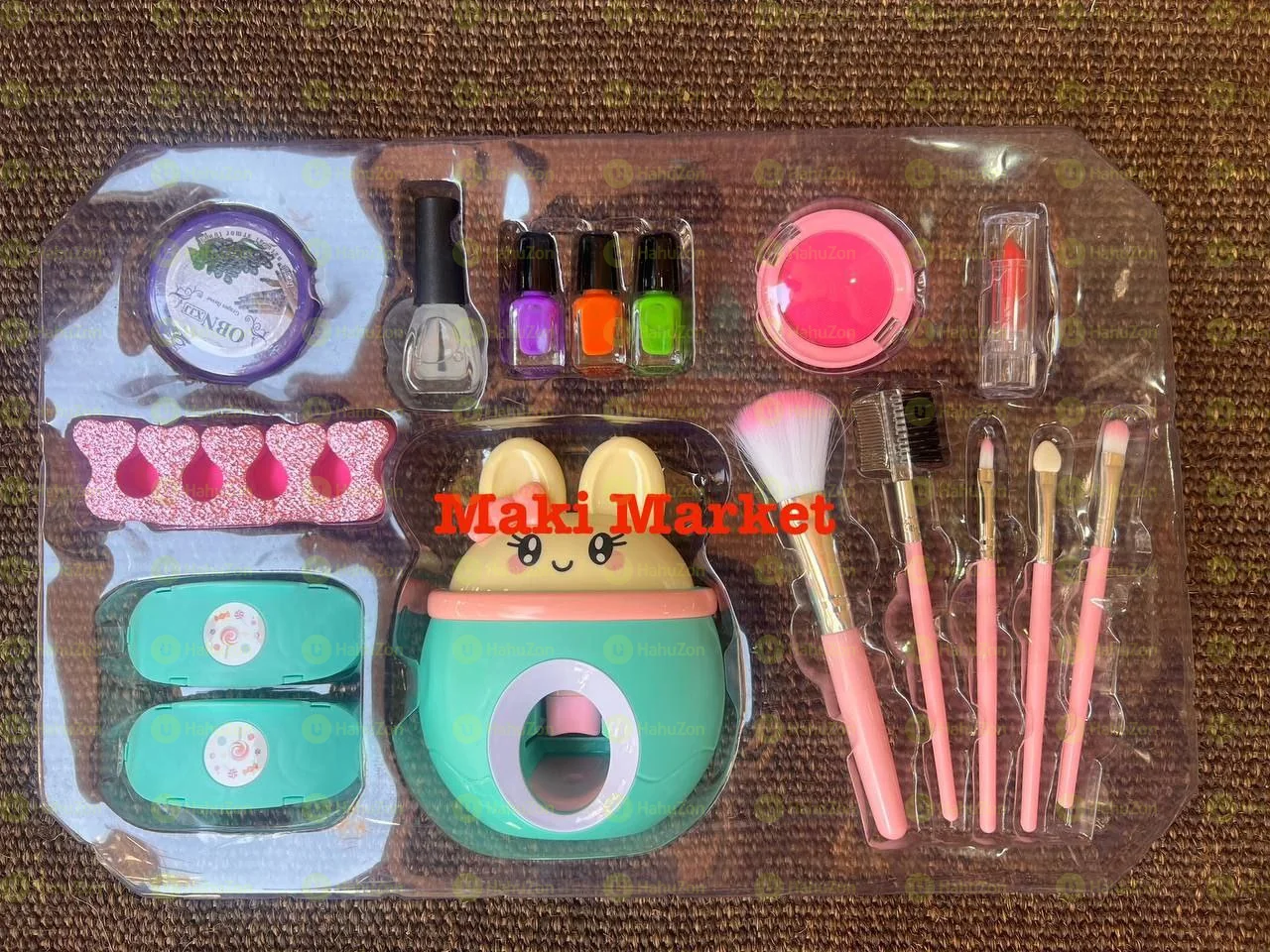 የልጆች የኮስሞቲክስ ሴት