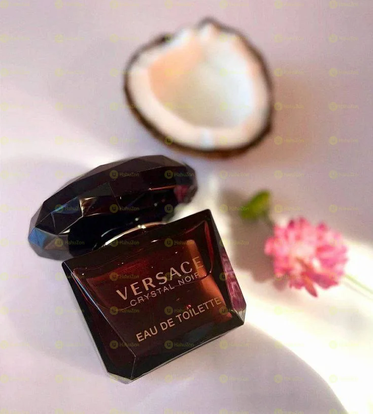 Versace Crystal Noir Perfume